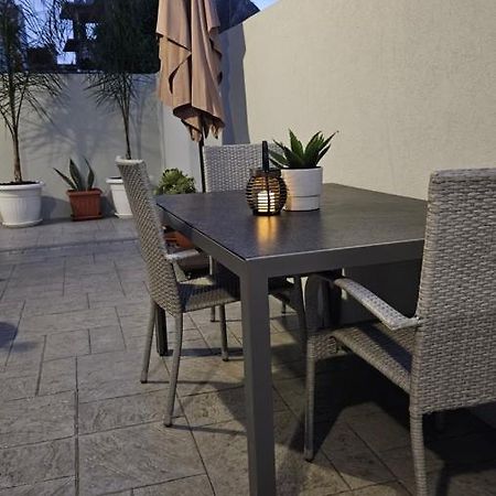Fanouris Luxury Apartments 2 Chania  Buitenkant foto